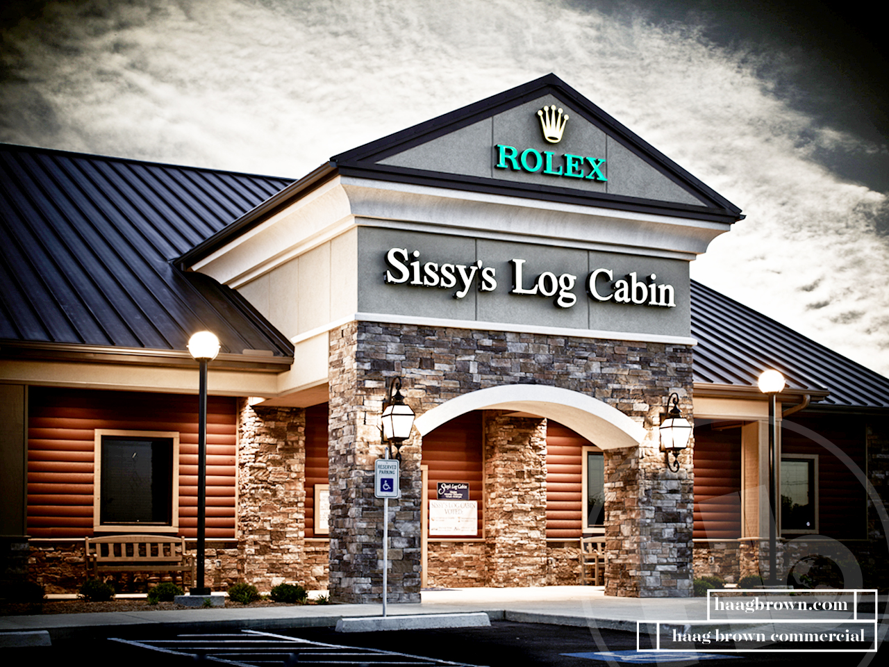 Sissy’s Log Cabin in Jonesboro, AR